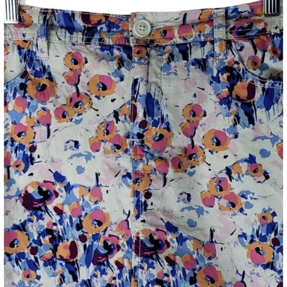 St Johns Bay Womens Floral Skort Size 8 Zipper Button Pockets Belt Loops - Picture 2 of 7
